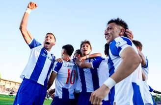 André Silva festeja seu gol na vitória sobre o Casa Pia, fora de casa –