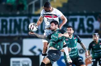 Maringá e Santa Cruz mediram forças na noite deste sábado (12), pela Série C do Brasileiro –