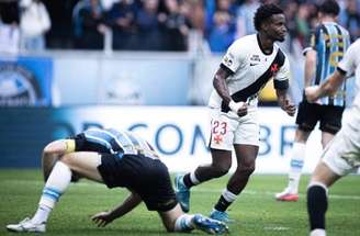 Pedro Emanuel não perdeu nos jogos de Copas com o Vasco –