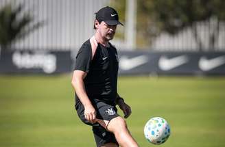 André Ramalho participou sem restrições do treino desta sexta –