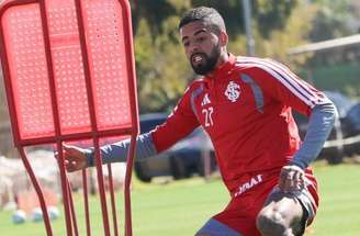 Matheus Bahia retorna de suspensão –