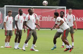 Milan tenta reencontrar o caminho das vitórias na temporada –