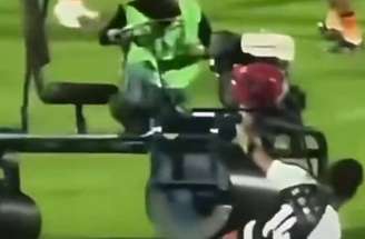 Andros Townsend sofreu um atropelamento de um rolo compressor durante o aquecimento –