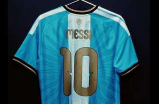 Messi divulga camisa da despedida pela Argentina –