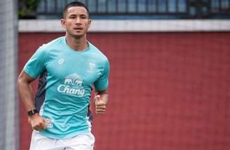 Faiq Bolkiah está sem clube após passagem pelo Ratchaburi, da Tailândia –