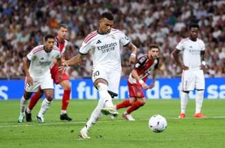 Mbappé em ação com a camisa do Real Madrid na temporada –