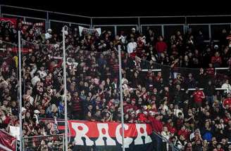 Torcida do Flamengo no jogo de volta da Libertadores de 2025 que terminou com a classificação rubro-negra –