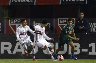 São Paulo e Palmeiras mediram forças pelo Brasileirão Sub-17 nesta terça-feira –