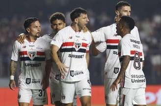 A última derrota do São Paulo como mandante foi em Bragança Paulista, para o Athletico-PR –