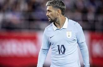 Samuel Lino (dir.) está entre os convocados de Carlo Ancelotti –