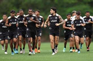 Tite conversa com o elenco alvinegro –