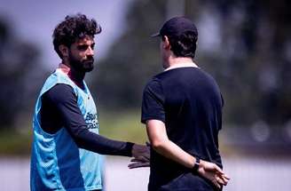 Diniz não contou com selecionáveis no treino no CT Joaquim Grava – Rodrigo Coca/Agência Corinthians