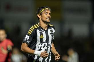 Scarpa em ação pelo Atlético Mineiro contra o Santos –