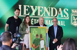 Homenagem do Atletico Nacional a Chapecoense –