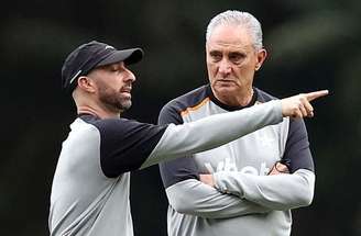 Bellão conversa com Tite. Muitos conselhos –