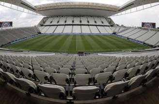 Jogadores treinam na Neo Química Arena –