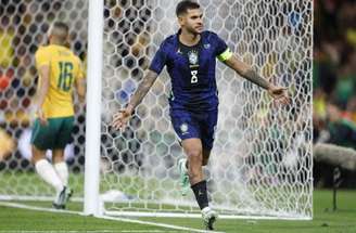 Bruno Guimarães rechaçou polêmica em relação ao cobrador oficial de pênaltis da Seleção –