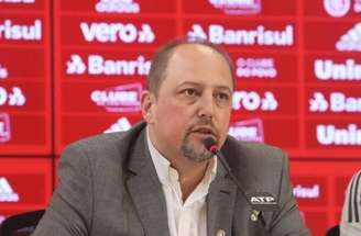 Alessandro Barcellos, presidente do Internacional, em coletiva –