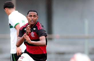 Jogando na Gávea, Flamengo vence e segue vivo no sonho do tri do sub-17 –