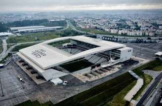 Clube busca acordo para encerrar dívida e avalia entregar naming rights ao banco –