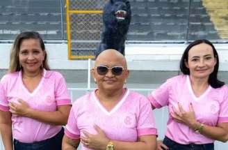 Imagens do uniforme do Remo em homenagem a campanha do Outubro Rosa –