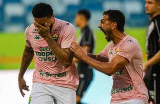 Ponte Preta não conseguiu passar pelo Cuiabá –