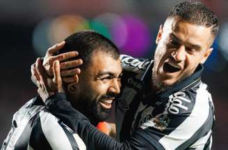 Gabigol marcou dois gols da vitória do Peixe –