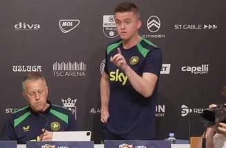 Jogadores da Irlanda usaram braçadeiras pretas no primeiro jogo contra Israel –