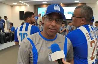 Carlos Alberto Dias  jogou dois amistosos pela Seleção Brasileira em 1992 