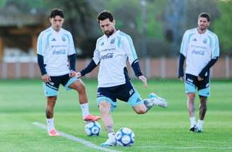 Messi fará seu último jogo pela Argentina nesta terça, contra Benim –