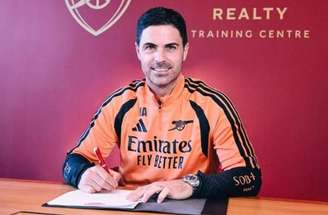 Mikel Arteta comanda treinamento do Arsenal –
