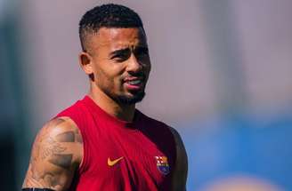 Gabriel Jesus fará sua estreia com titular no Barcelona –