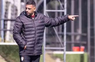Diego Souza hoje é treinador do Joinville, de Santa Catarina –