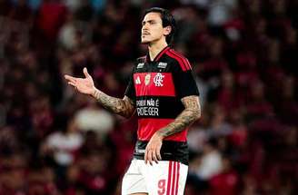 Pedro passou em branco contra o Fluminense e saiu vaiado –