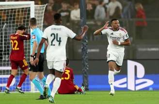 Vini Jr teve um jogo apagado. Wesley assustou pela direita –