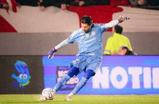 Rossi fez seis defesas contra o Estudiantes –