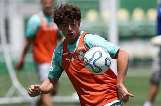 Giay vive melhor momento desde que chegou ao Palmeiras –