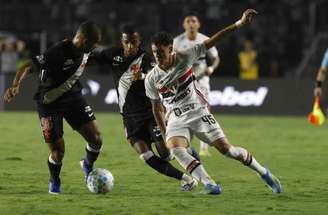 Puma marcou o primeiro gol da vitória do Vasco sobre o São Paulo no primeiro turno –