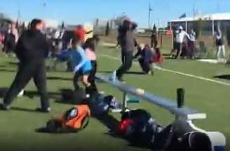 Polícia investiga as causas do atropelamento que matou duas pessoas nos EUA – Reprodução de vídeo