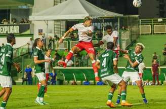Goiás X Náutico não saiu do zero a zero –