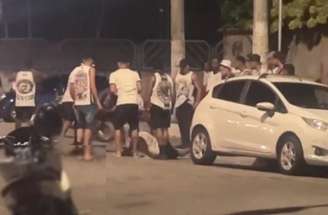 Advogado é espancado após se recusar a retirar camisa de torcida organizada do Vasco –