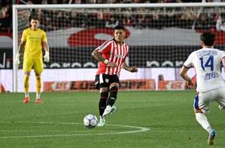 Jogador fez apenas uma partida desde a conturbada contratação junto ao Racing –
