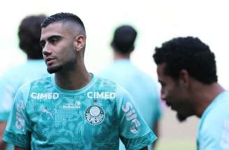 Andreas Pereira em treino do Palmeiras no Nubank Parque –