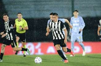 Everson já deixou o DM, mas não vai para o jogo –