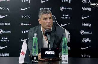 Pedro Emanuel elogia Marino, herói do Vasco contra o Corinthians –