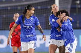 Cruzeiro e Libertad mediram forças na noite deste domingo (25), pela Libertadores Feminina –
