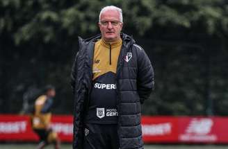 Artur também está pendurado, mas tenta se recuperar de lesão –