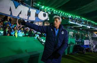 Renato Gaúcho celebra vitória do Grêmio sobre o Coritiba – FOTO: LUCAS UEBEL/GREMIO FBPA