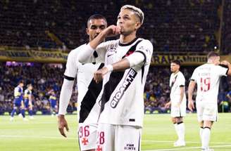 Adson é o artilheiro do Vasco na Sul-Americana, com cinco gols –