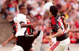 Pedro se livra de Robert Renan para fazer um lindo gol no Clássico dos Milhões –